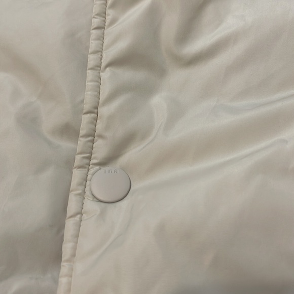TNA Aritzia The Coaches Oversized Puffer Jacket Matte Pearl Cream Sz M - Picture 8 of 10